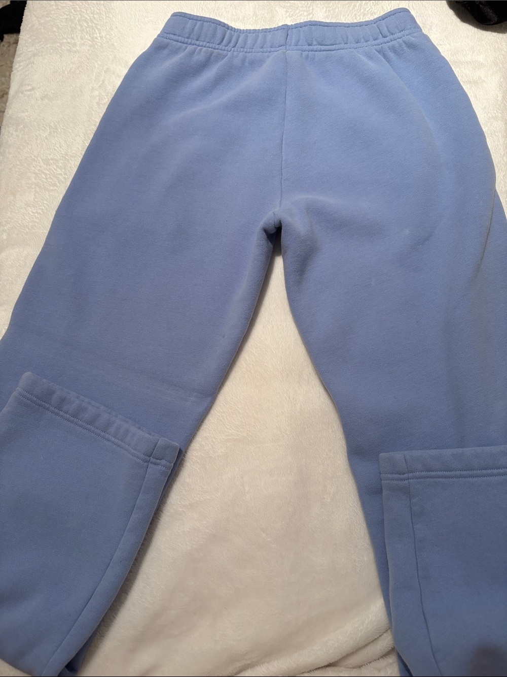 Aritzia “Dayflower Blue” straight leg sweatpants